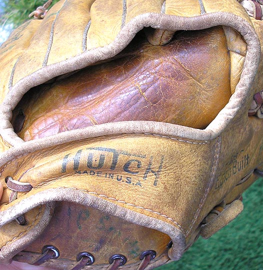 Vintage 1960's Wilson Hutch Big Six Finger Baseball Glove, A2000
